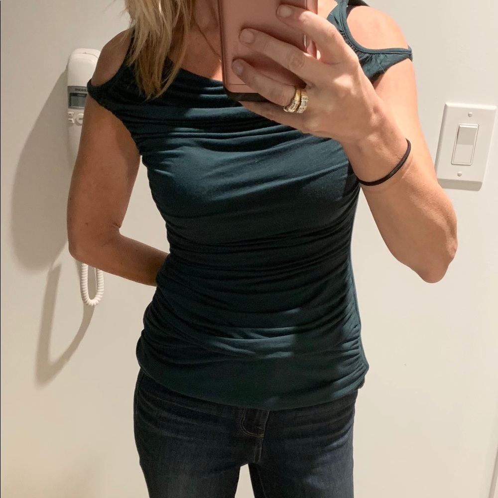 Cold Shoulder Bailey 44 top - small.